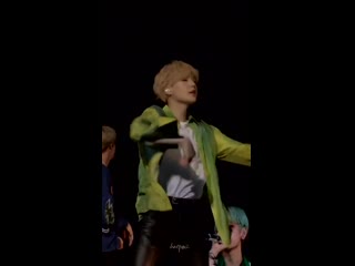 (fancam) 190406 dna bts world tour “love yourself” in bangkok day 1