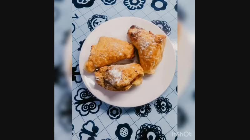 Слойки с бананом