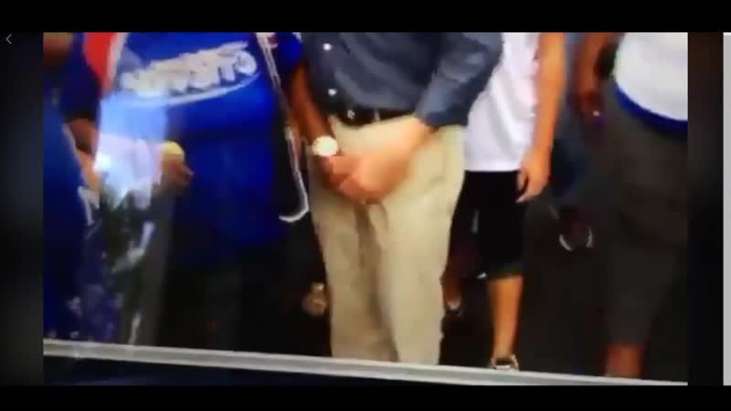 She just casually groped the politician