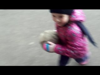 Гулял с сестрой )