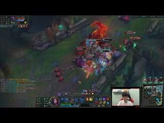 Faker gets ganked d