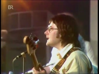 Gerry rafferty baker street (1978, rare gerry on bass)