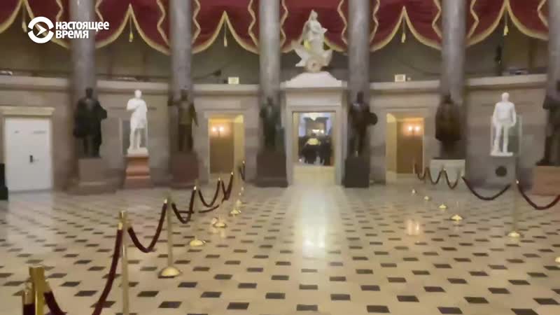 Кадры нашего корреспондента из капитолия