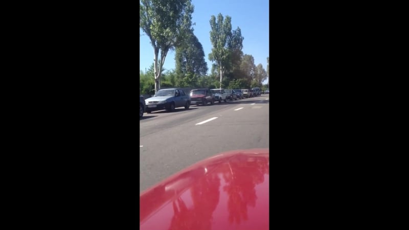 Очередь на запрае ленинский проспект донецк 9 06 2018