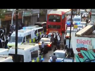 Police officers were porn this evening after trying to disperse a crowd of muslims near finsbury park mosque in london