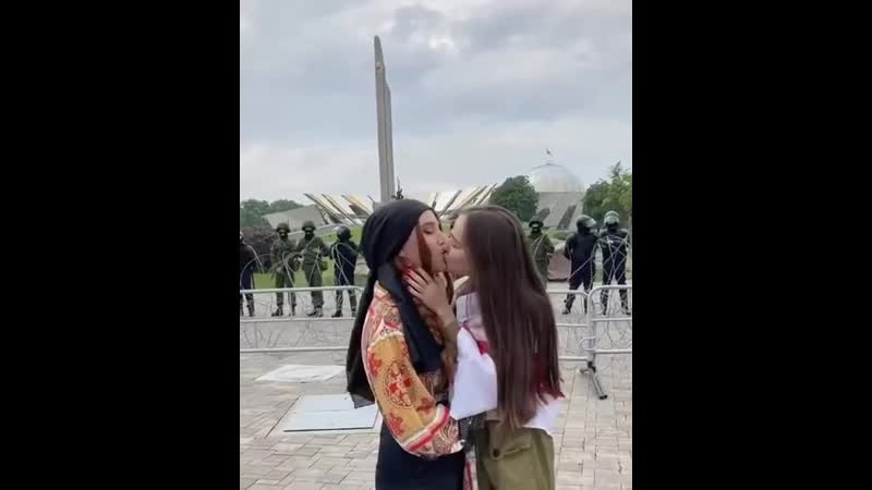 Жыве porn video – Жыве беларусь лесбийский поцелуй