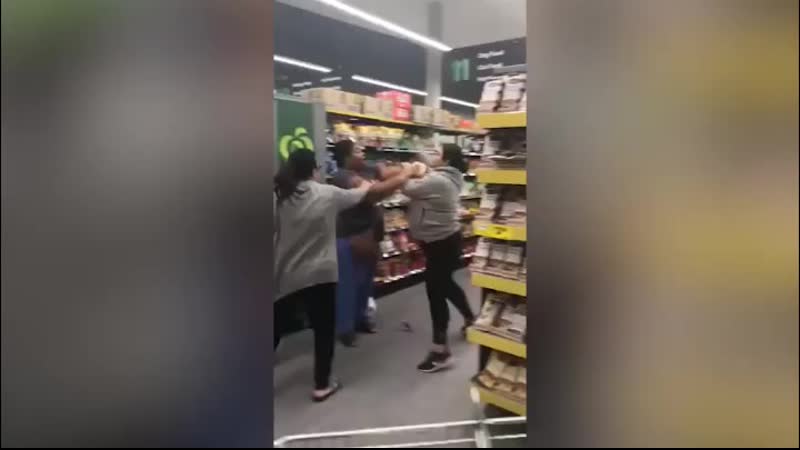 Австралийцы устроили бучу в супермаркете из за туалетной бумаги