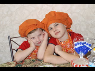 Кулинарим с братом дома))