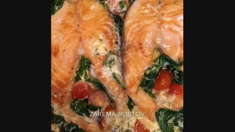 Семга с помидорками в слиах