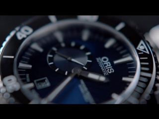 Oris aquis small second, date