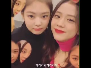 Jisoo porn the hell out of this ig filter that time she used it at every jennie moment possible