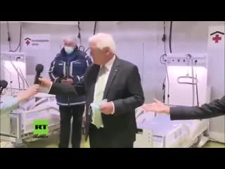 Kamera aus maske aus steinmeier verascht uns