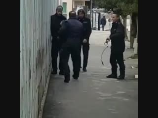 Unjustified and unrequired police brutality in campobasso, italy