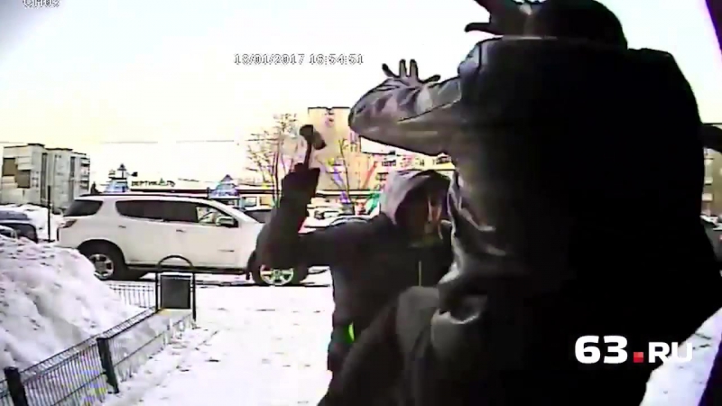 Настучал в бубен