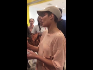 Halsey called out the guy who followed/porn ashton and his family!