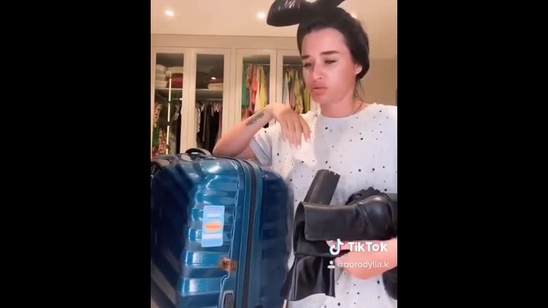 Тиктокерша ксюша бородина 🤣