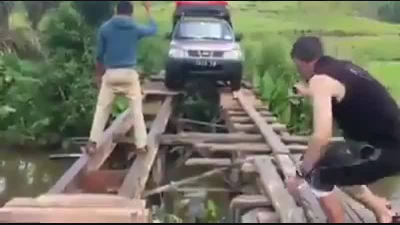 Слышите звон стальных яиц водителя?