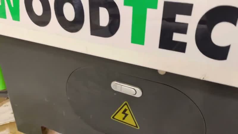 Форматно раскроечный станок woodtec 1600 в выставочном зале ооо станки все станки в работе