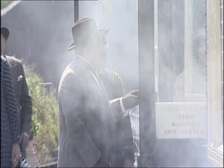 Пуаро за кадром