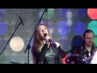 Maria naumova & smokie tribute if you can't give me love (suzi quatro cover)