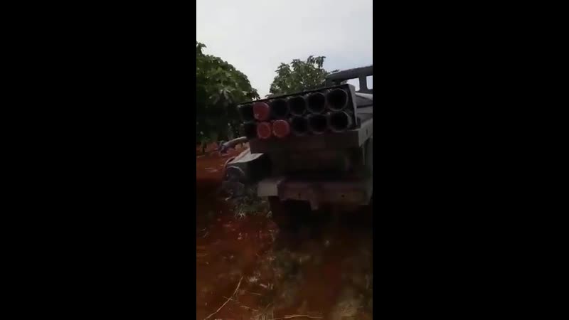 Боевики применили рсзо бм 21 "град" по сирийской армии на севере провинции хама
