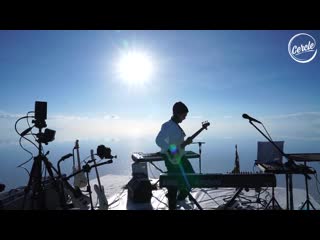 French kiwi juice представляет новинку! fkj live salar de uyuni for cercle 28 02 2019