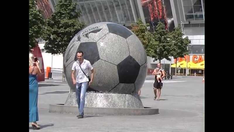 Донецьк із минулого в майбутнє (2013)