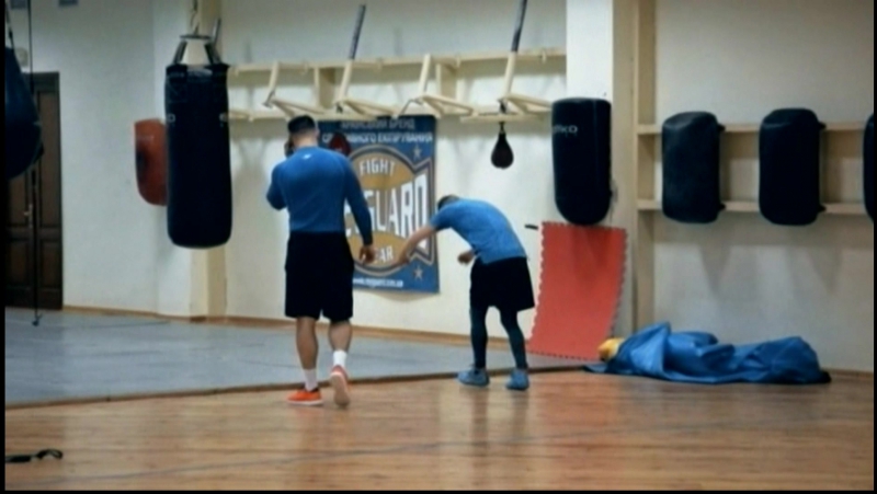 Подготоа беринчика к бою с гарсией сюжет на ''интере''