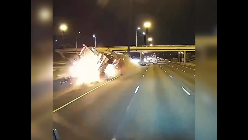 Особенности пиндосного дорожного движения