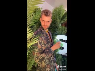 Sofitukker tucker’s posing tiktok