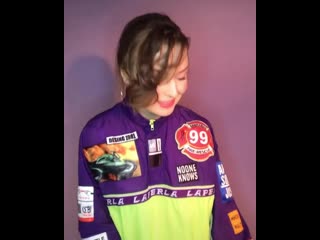 Ai ome девочка в худи