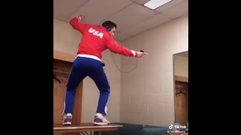 Уебаный в пизду себастиан стэн флексит под ты пчела я пчеловод