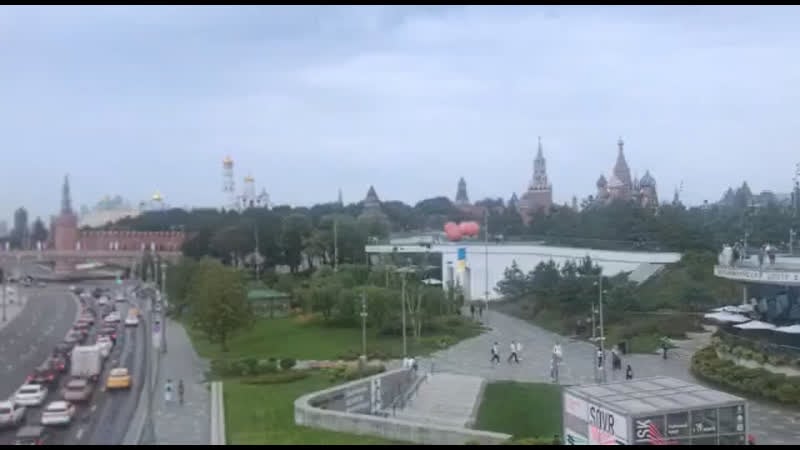 Прапор україни у москві