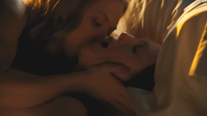 Джулианна мур и аманда сейфрид