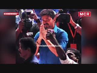 Video thalapathy vijays mass entry fans go crazy at sarkar audio launch! ¦ tk