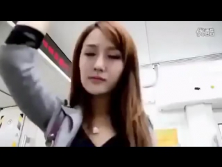 Beautiful Girl (18 Years Old) Happily Framed The Ass 