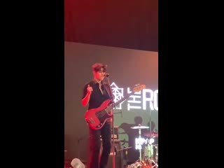 21 12 19 2019 kpop north toronto canadá therose 더로즈 the rose red a dancinha do jaehyeong️