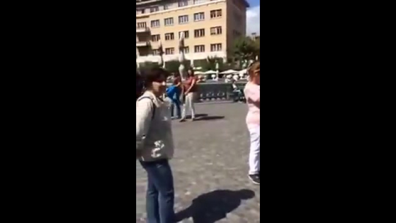 Ay lacin sloveniyada
