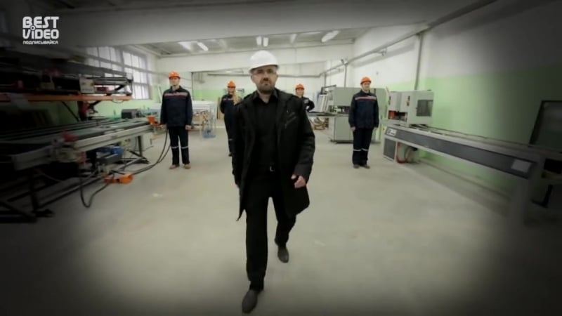 Правильная пародия вите нужна каска 😂