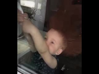 Закрыл родаков на балконе (вок)