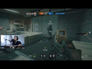Влетаю с ноги и получаю пи d #siege #rainbow6 #rainbowsix #6