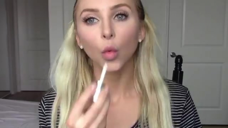 Alix porn video – Alix lynx мамка наносят макияж и краситься
