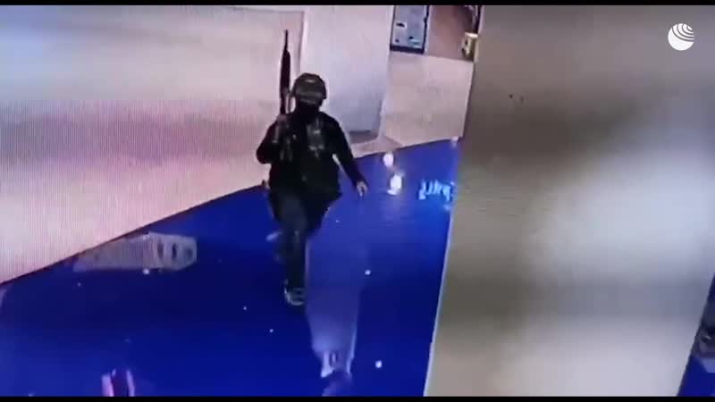 Камеры зафиксировали предполагаемого стрелка в таиланде