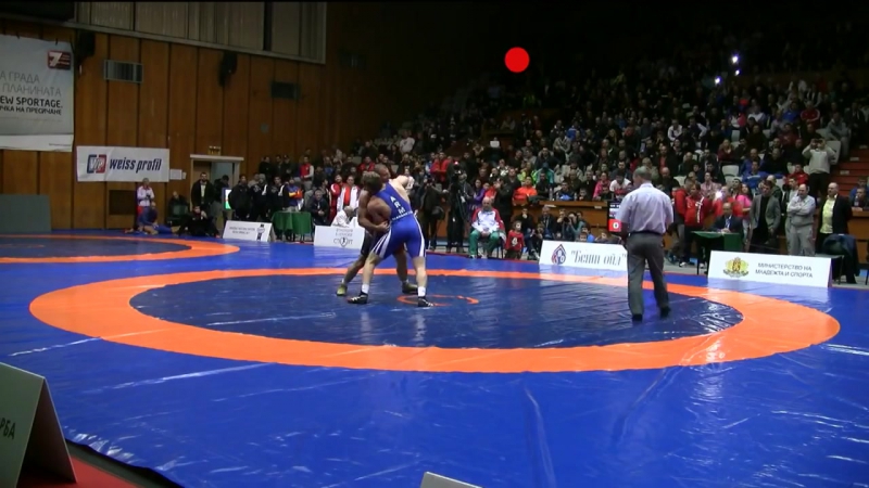 Artur aleksanyan (arm) vs elis guri (bul)