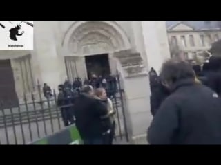 France saint denis muslim immigrants porn a catholic church during the mass the police try to stop them