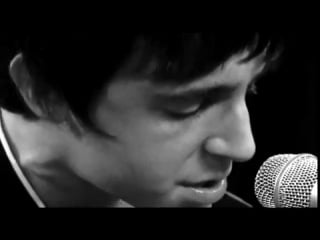 Miles kane bond girls acoustic session 2008 (agyness deyn, alexa chung and pixie geldof)