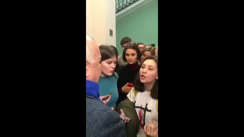 Cтудентка журфака мгу спроит с киселёвым про "мирные митинги"