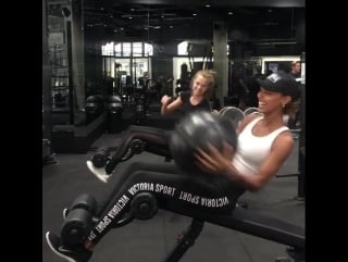 Partner russian twist with a bench decline we’re using an 8lb ball i thought about cropping the end of this video but had to b