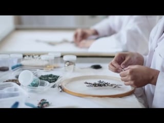 Mischka aoki craftsmanship the making of the fall winter 2017 couture collection