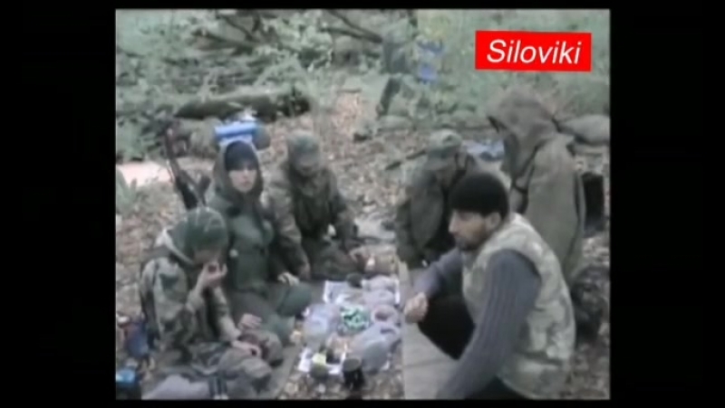 Лесные замоташки; тут правозащитницы немного говорят о своей программе)